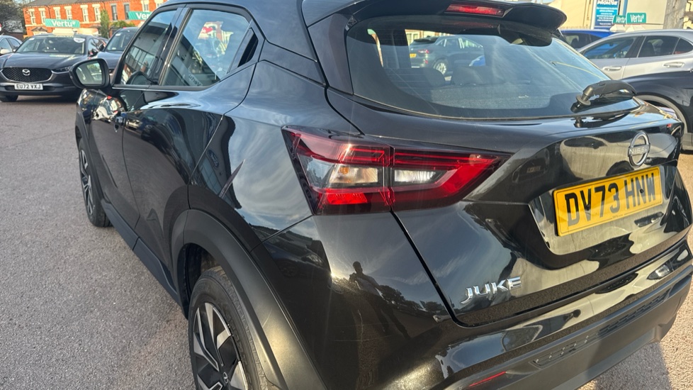 Nissan Juke 1.0 DiG-T 114 Acenta 5dr Petrol Hatchback - Image 30