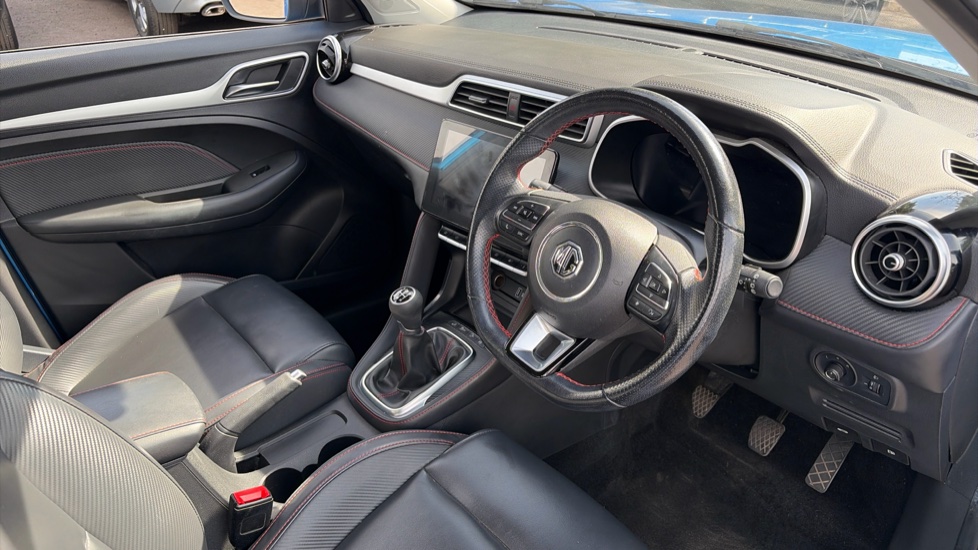 MG ZS 1.5 VTi-TECH Exclusive 5dr Petrol Hatchback - Image 11