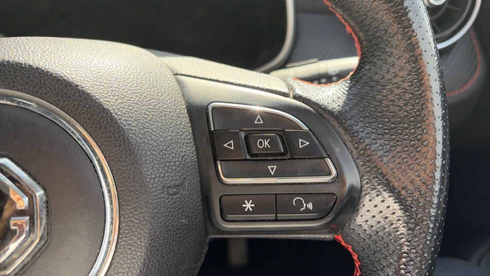 MG ZS 1.5 VTi-TECH Exclusive 5dr Petrol Hatchback - Image 22