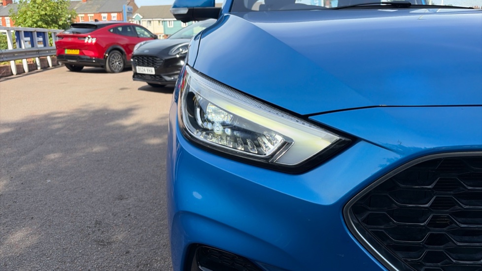 MG ZS 1.5 VTi-TECH Exclusive 5dr Petrol Hatchback - Image 34