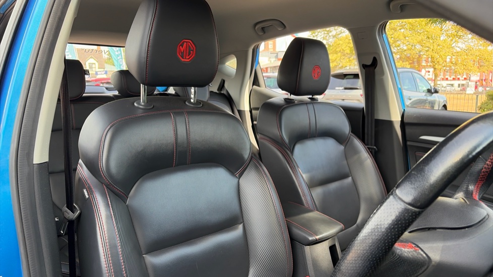 MG ZS 1.5 VTi-TECH Exclusive 5dr Petrol Hatchback - Image 39