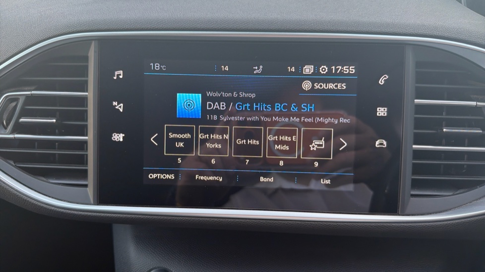 Peugeot 308 1.2 PureTech 130 Allure 5dr [Digital i-Cockpit] Petrol Estate - Image 12
