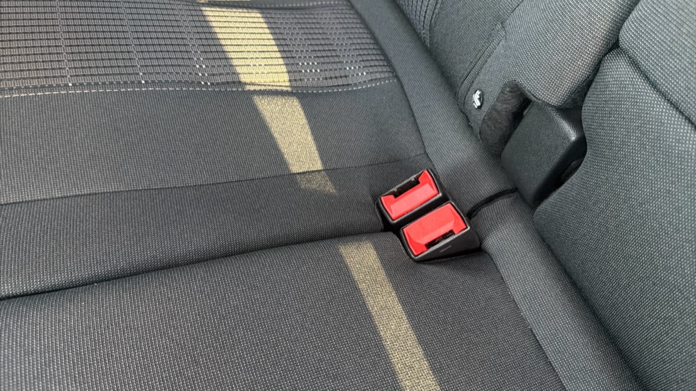 Peugeot 308 1.2 PureTech 130 Allure 5dr [Digital i-Cockpit] Petrol Estate - Image 17