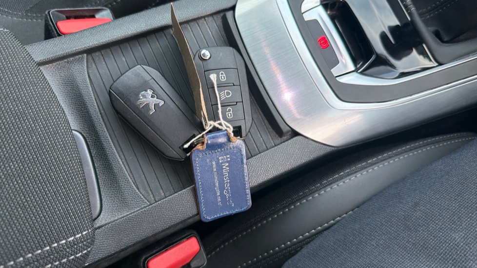 Peugeot 308 1.2 PureTech 130 Allure 5dr [Digital i-Cockpit] Petrol Estate - Image 20