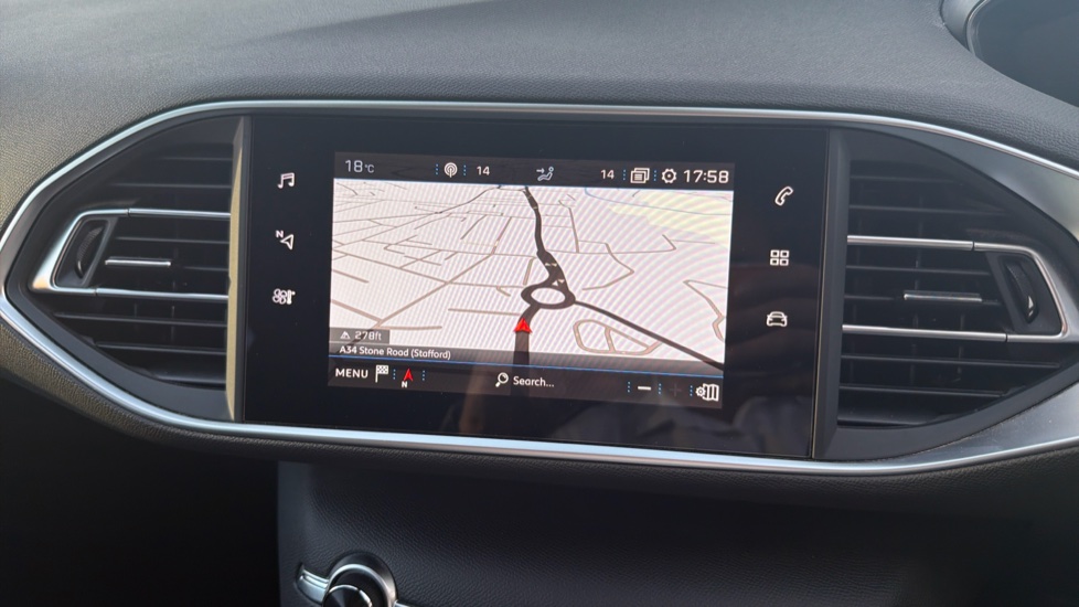 Peugeot 308 1.2 PureTech 130 Allure 5dr [Digital i-Cockpit] Petrol Estate - Image 29