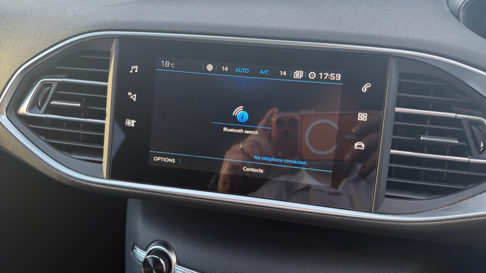 Peugeot 308 1.2 PureTech 130 Allure 5dr [Digital i-Cockpit] Petrol Estate - Image 30