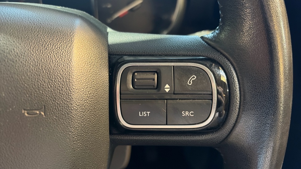 Citroen C3 Aircross 1.2 PureTech 130 Feel 5dr Petrol Hatchback - Image 22
