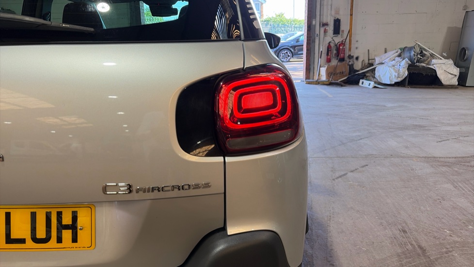 Citroen C3 Aircross 1.2 PureTech 130 Feel 5dr Petrol Hatchback - Image 36