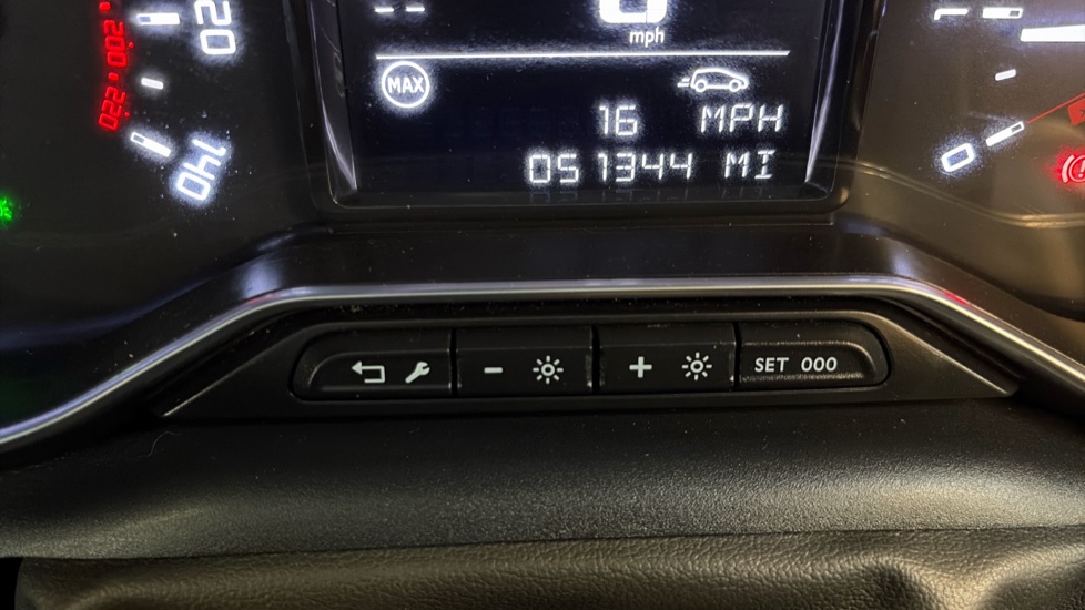 Citroen C3 Aircross 1.2 PureTech 130 Feel 5dr Petrol Hatchback - Image 44