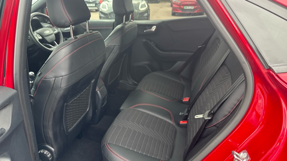 Ford Puma 1.0 EcoBoost Hybrid mHEV ST-Line X 5dr Petrol Hatchback - Image 16