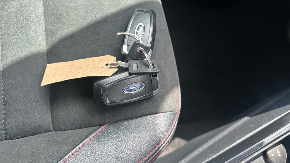 Ford EcoSport 1.0 EcoBoost 140 ST-Line 5dr Petrol Hatchback - Image 20
