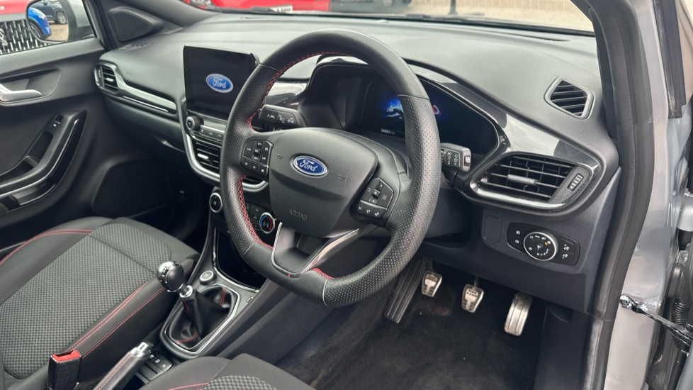 Ford Puma 1.0 EcoBoost Hybrid mHEV 155 ST-Line 5dr Petrol Hatchback - Image 11