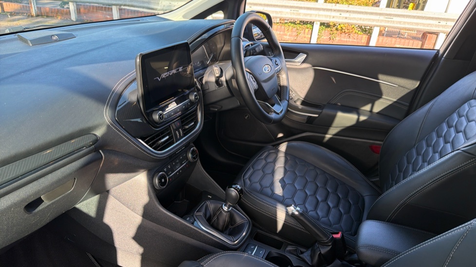 Ford Fiesta 1.0 EcoBoost 125 Vignale Edition 5dr Petrol Hatchback - Image 9