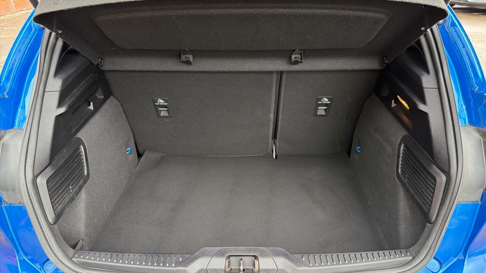 Ford Focus 1.5 EcoBoost 182 ST-Line X 5dr Auto Petrol Hatchback - Image 4