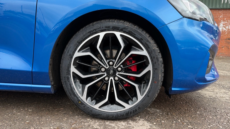 Ford Focus 1.5 EcoBoost 182 ST-Line X 5dr Auto Petrol Hatchback - Image 7