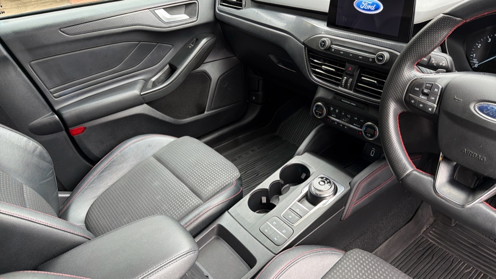 Ford Focus 1.5 EcoBoost 182 ST-Line X 5dr Auto Petrol Hatchback - Image 14