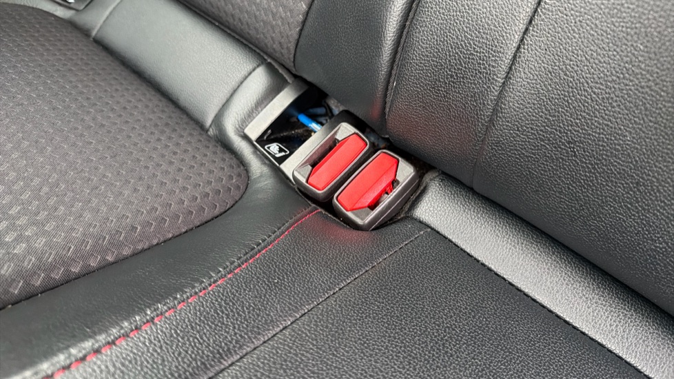 Ford Focus 1.5 EcoBoost 182 ST-Line X 5dr Auto Petrol Hatchback - Image 17