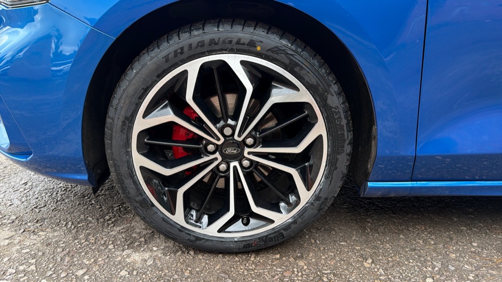 Ford Focus 1.5 EcoBoost 182 ST-Line X 5dr Auto Petrol Hatchback - Image 23