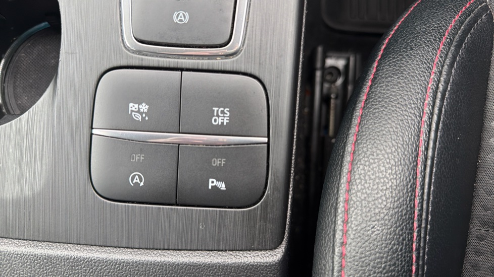 Ford Focus 1.5 EcoBoost 182 ST-Line X 5dr Auto Petrol Hatchback - Image 32