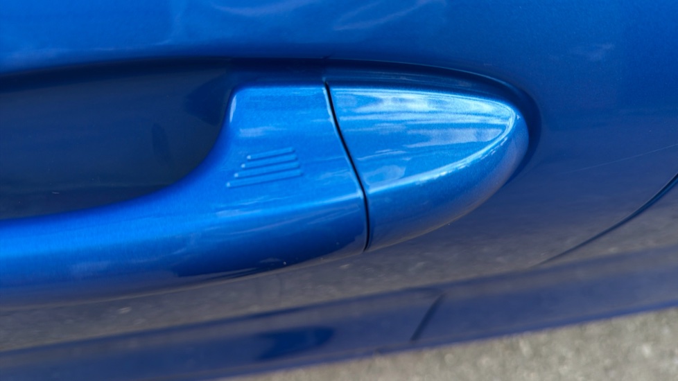 Ford Puma ST 1.0 EcoBoost Hybrid mHEV ST 5dr DCT Petrol Hatchback - Image 23