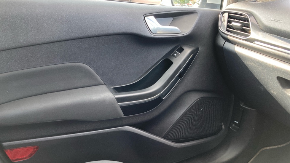 Ford Fiesta 1.0 EcoBoost Titanium 5dr Petrol Hatchback - Image 26