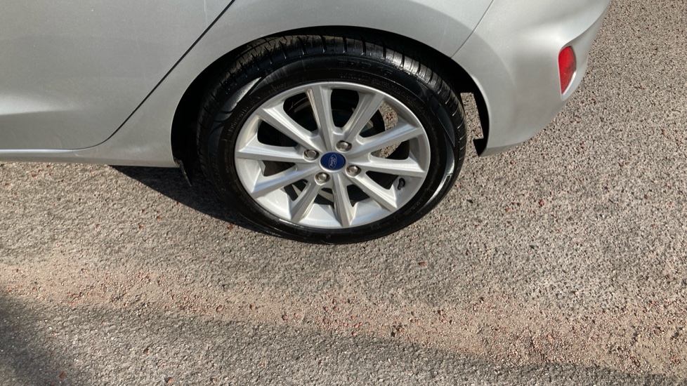Ford Fiesta 1.0 EcoBoost Titanium 5dr Petrol Hatchback - Image 32
