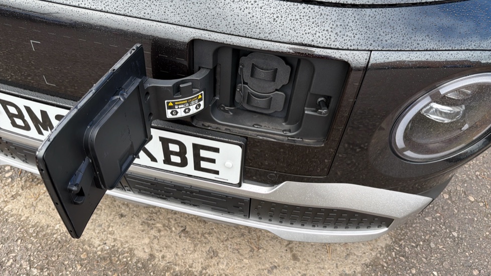 Hyundai INSTER 85kW 02 49kWh 5dr Auto Electric Hatchback - Image 31