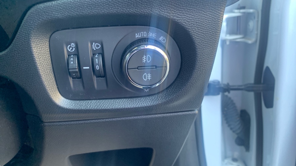 Vauxhall Corsa 1.2 GS 5dr Petrol Hatchback - Image 30