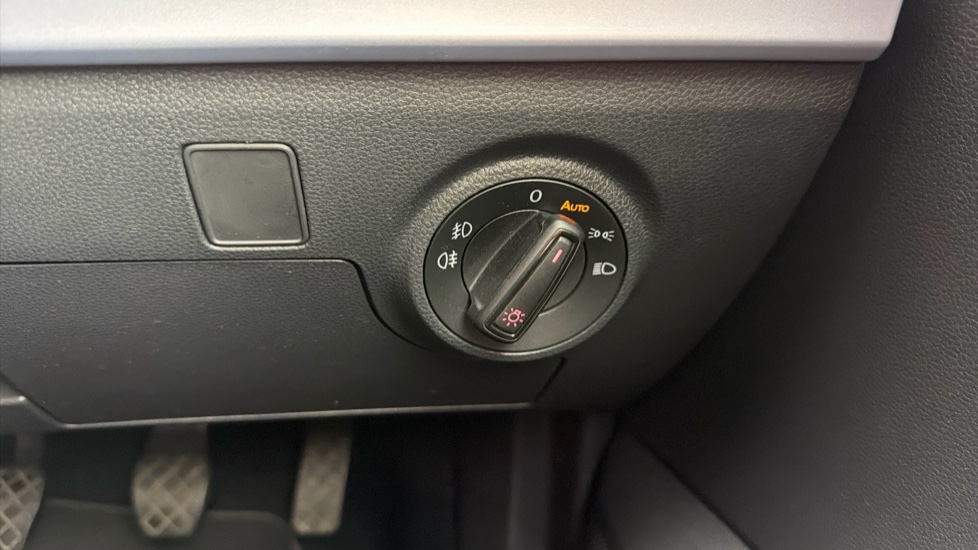 SEAT Ibiza 1.0 TSI 110 FR 5dr Petrol Hatchback - Image 35