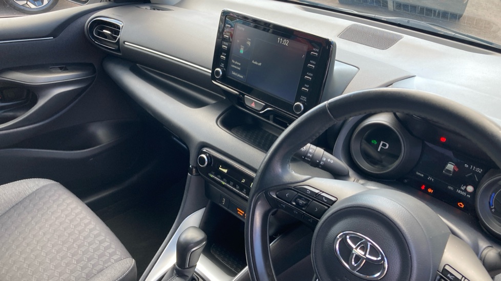 Toyota Yaris 1.5 Hybrid Design 5dr CVT Hybrid Hatchback - Image 14