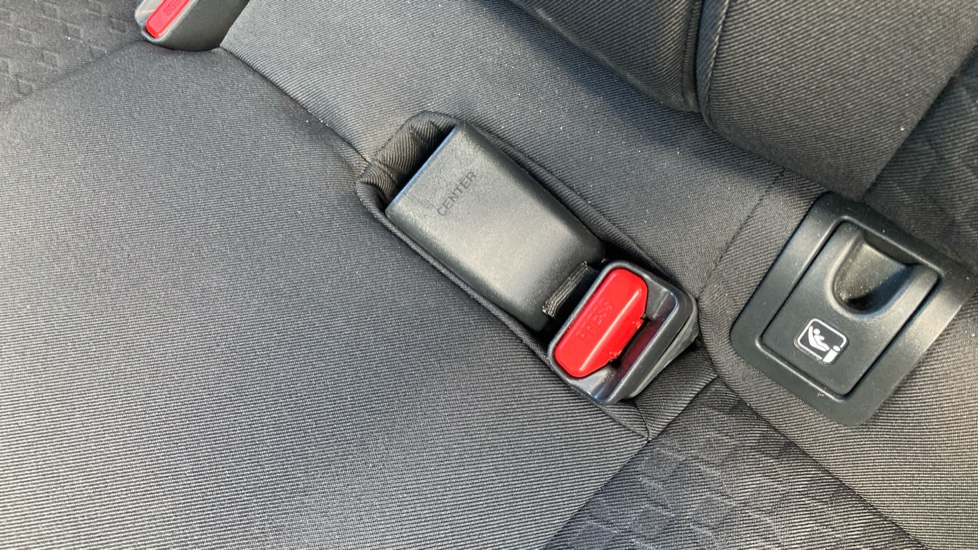 Toyota Yaris 1.5 Hybrid Design 5dr CVT Hybrid Hatchback - Image 17