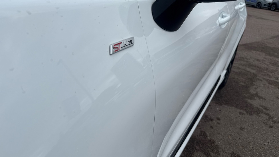 Ford Puma 1.0 EcoBoost Hybrid mHEV 155 ST-Line 5dr Petrol Hatchback - Image 40