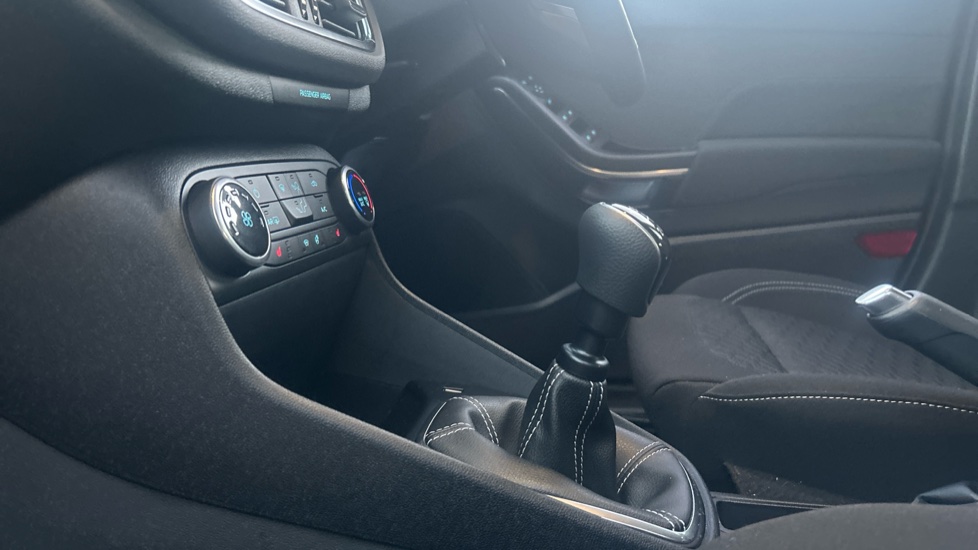 Ford Fiesta 1.0 EcoBoost Titanium 5dr Petrol Hatchback - Image 13