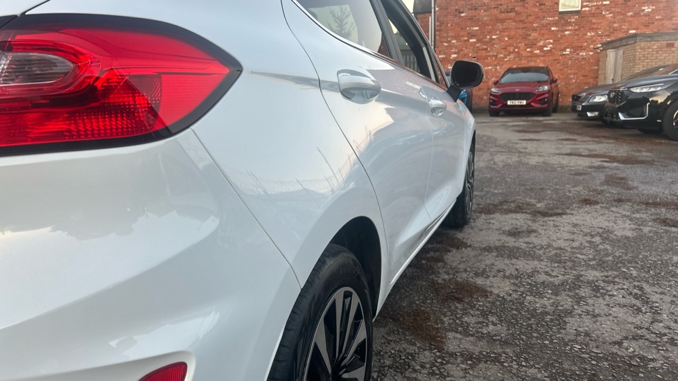 Ford Fiesta 1.0 EcoBoost Titanium 5dr Petrol Hatchback - Image 24