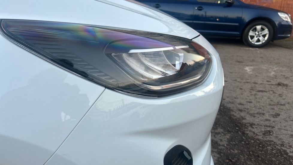 Ford Fiesta 1.0 EcoBoost Titanium 5dr Petrol Hatchback - Image 27