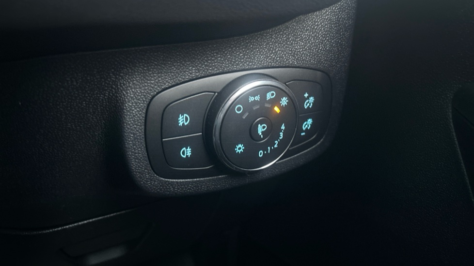 Ford Fiesta 1.0 EcoBoost Titanium 5dr Petrol Hatchback - Image 38