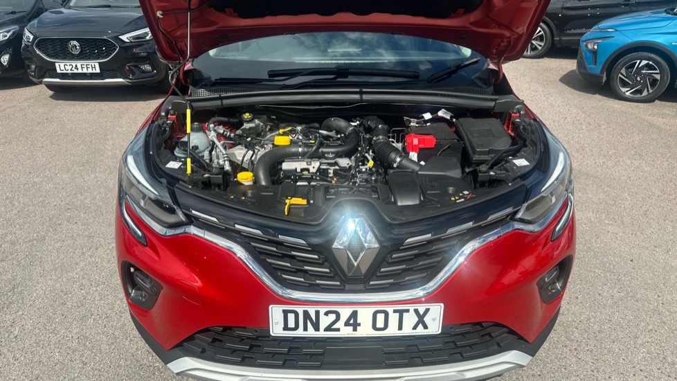 Renault Captur 1.0 TCE 90 Techno 5dr Petrol Hatchback - Image 8