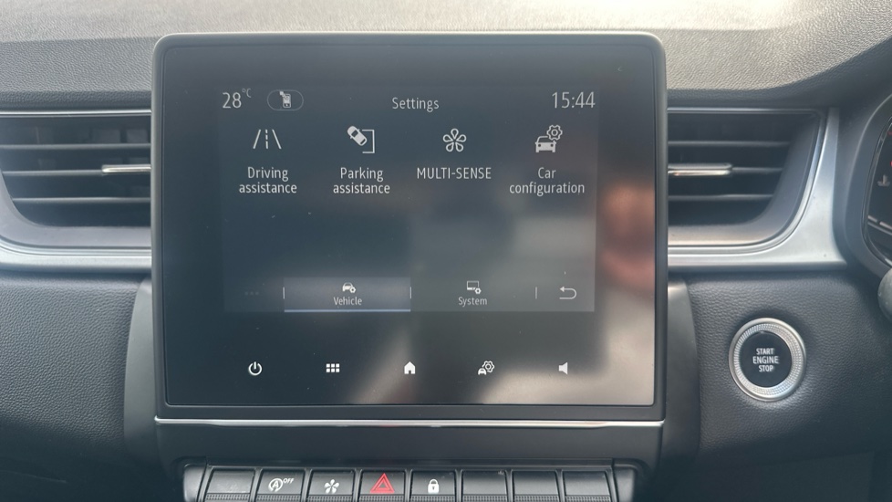Renault Captur 1.0 TCE 90 Techno 5dr Petrol Hatchback - Image 30