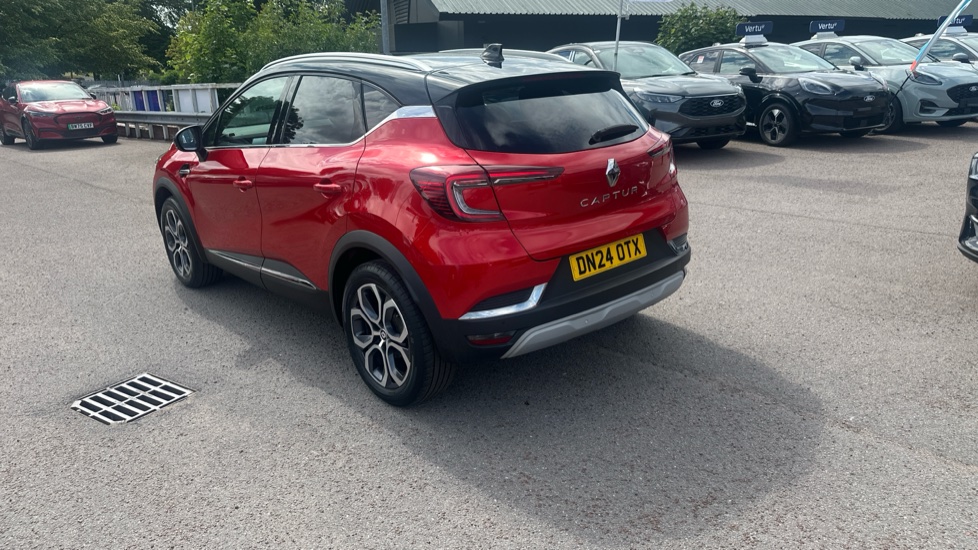 Renault Captur 1.0 TCE 90 Techno 5dr Petrol Hatchback - Image 37