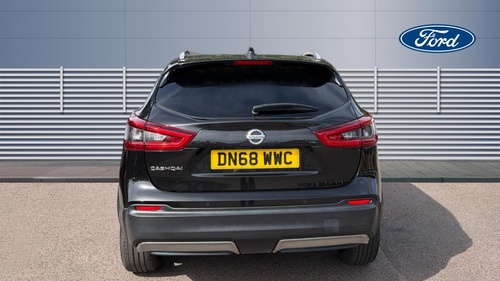 Nissan Qashqai 1.3 DiG-T N-Connecta 5dr Petrol Hatchback - Image 6