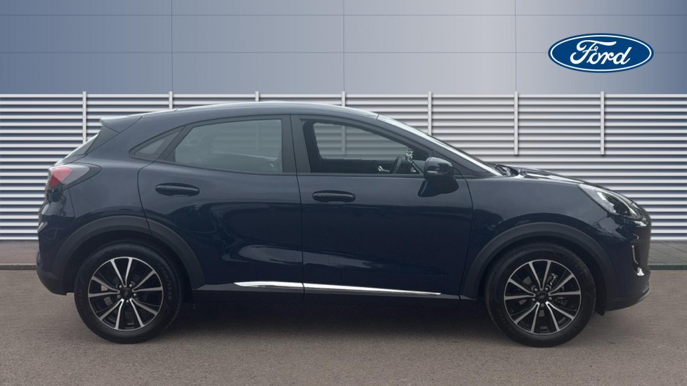 Ford Puma 1.0 EcoBoost Hybrid mHEV Titanium 5dr Petrol Hatchback - Image 5