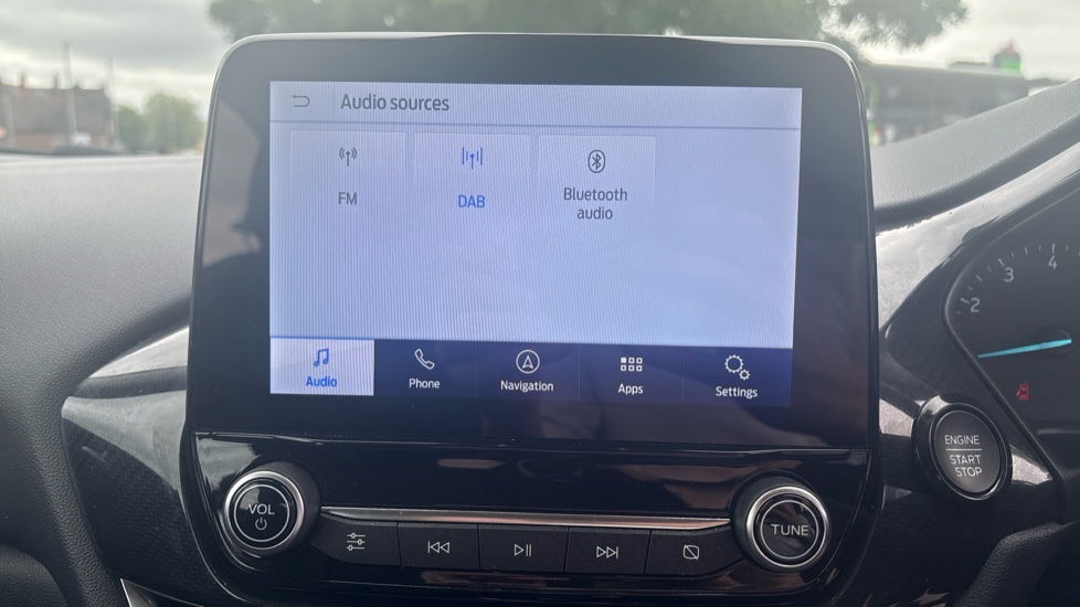 Ford Puma 1.0 EcoBoost Hybrid mHEV Titanium 5dr Petrol Hatchback - Image 32