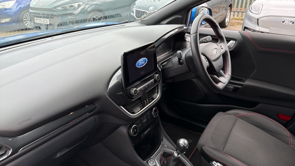 Ford Puma 1.0 EcoBoost Hybrid mHEV ST-Line Design 5dr Petrol Hatchback - Image 9