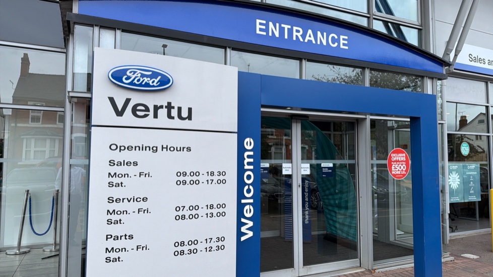 Ford Puma 1.0 EcoBoost Hybrid mHEV ST-Line Design 5dr Petrol Hatchback - Image 20