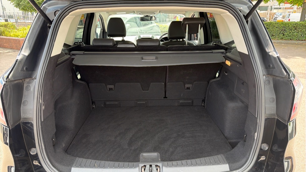 Ford Kuga 1.5 EcoBoost Titanium 5dr 2WD Petrol Estate - Image 4