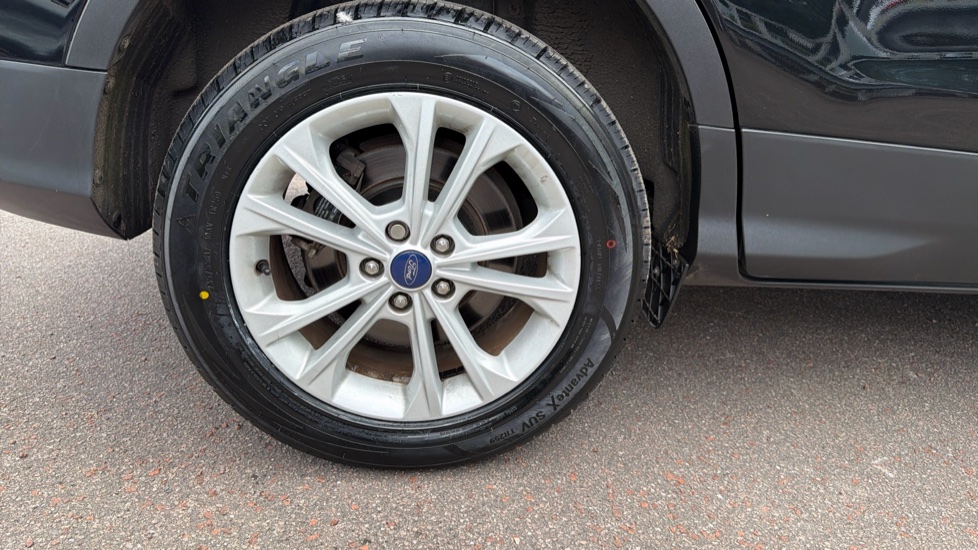 Ford Kuga 1.5 EcoBoost Titanium 5dr 2WD Petrol Estate - Image 24