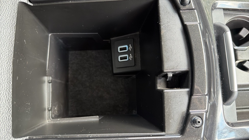 Ford Kuga 1.5 EcoBoost Titanium 5dr 2WD Petrol Estate - Image 34
