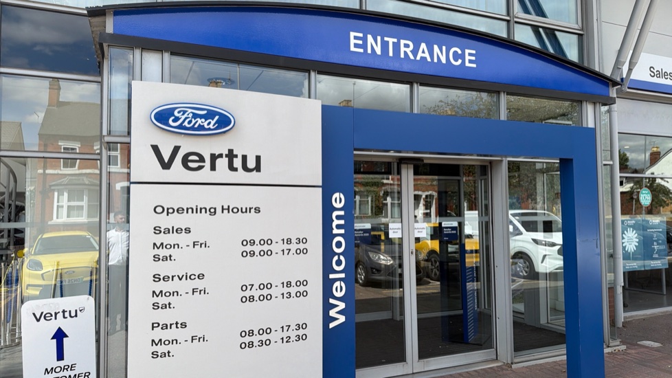 Ford Kuga 1.5 EcoBoost Titanium 5dr 2WD Petrol Estate - Image 36