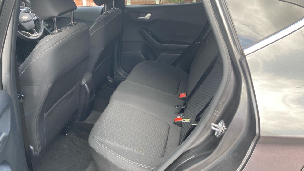 Ford Fiesta 1.0 EcoBoost Hybrid mHEV 125 Titanium 5dr Petrol Hatchback - Image 16