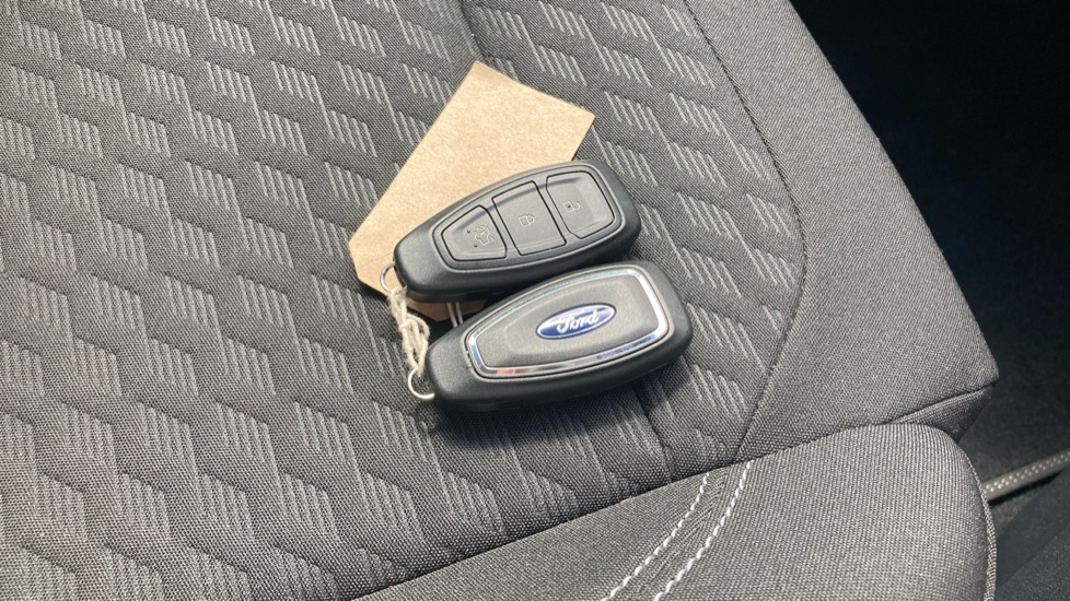 Ford Fiesta 1.0 EcoBoost Hybrid mHEV 125 Titanium 5dr Petrol Hatchback - Image 20
